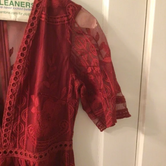 2xHP💝Merlot Lace Maxi Dress/Romper sz medium - Picture 9 of 16
